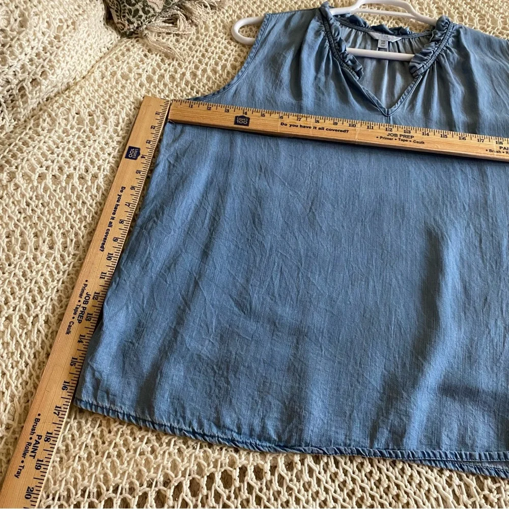 Time and Tru Light Blue Chambray Ruffle V-Neck Tank Top